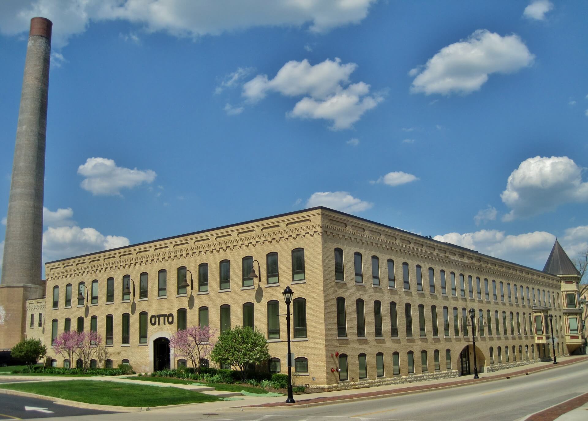 Carpentersville, Illinois - Illinois Contract Manufacturing Experts 